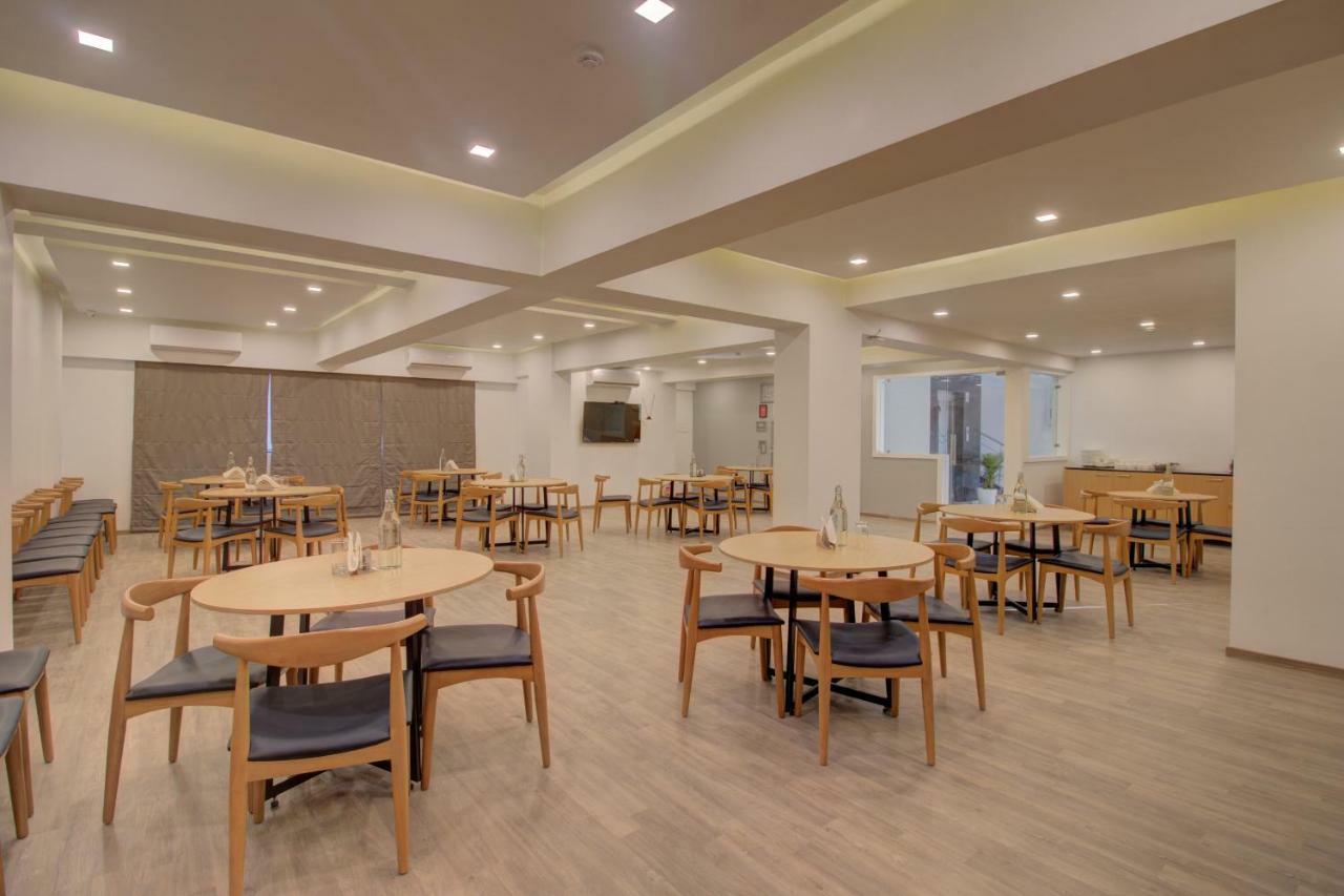 Townhouse Oak Kopar Khairane Navi Mumbai Formerly Ivy Hotel Exterior foto